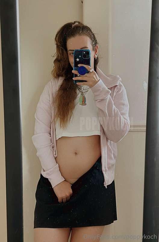 Modelling a completely sub-funded outfit!~  I look SO cute t..