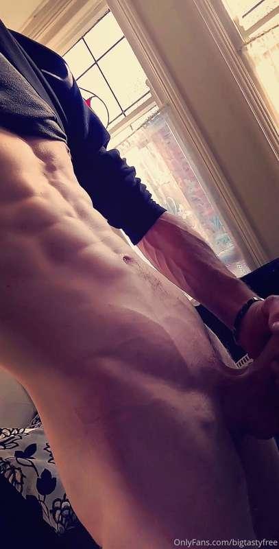 I want you to lick me all over 🤤