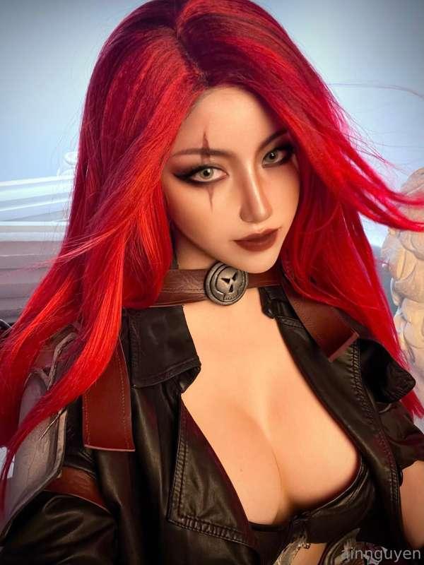 Katarina sent you some hot dms, better hurry check and fulfi..