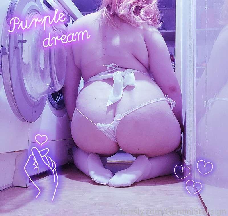 .・。.・゜✭・.・✫・゜・。. 

Imagine you saw this next to your laundry machine. Would you let me keep cleaning?

☆ #pawg #girlfriend #maid #thong #thick #ass #chubby #curvy ☆