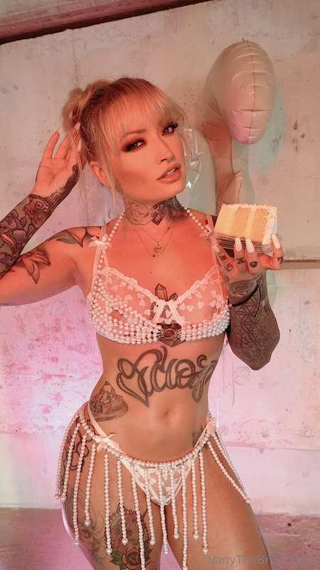 2 month countdown to my birthday starts now !!! https://a.co..
