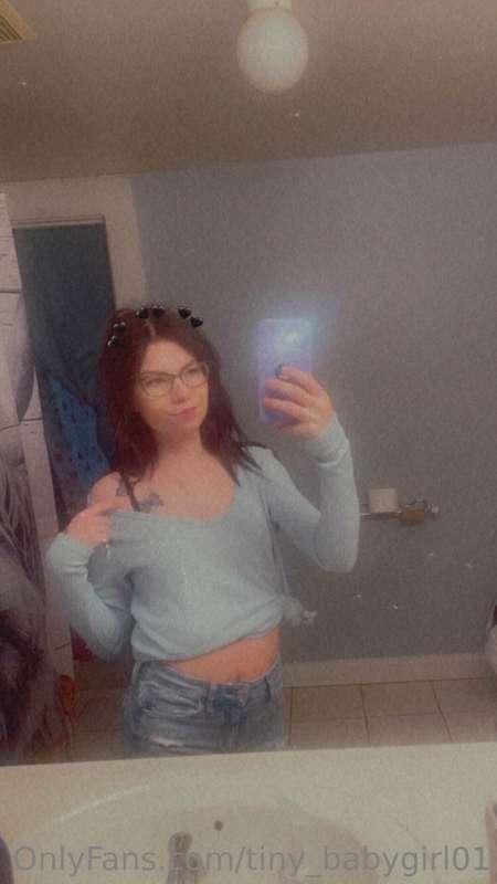 Figured I should take some New pictures for you 😘