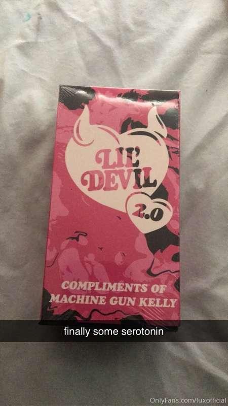 we love mgk in this house😈😈😈