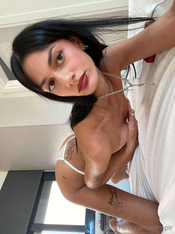 Come I’ll give you a kiss 💋 