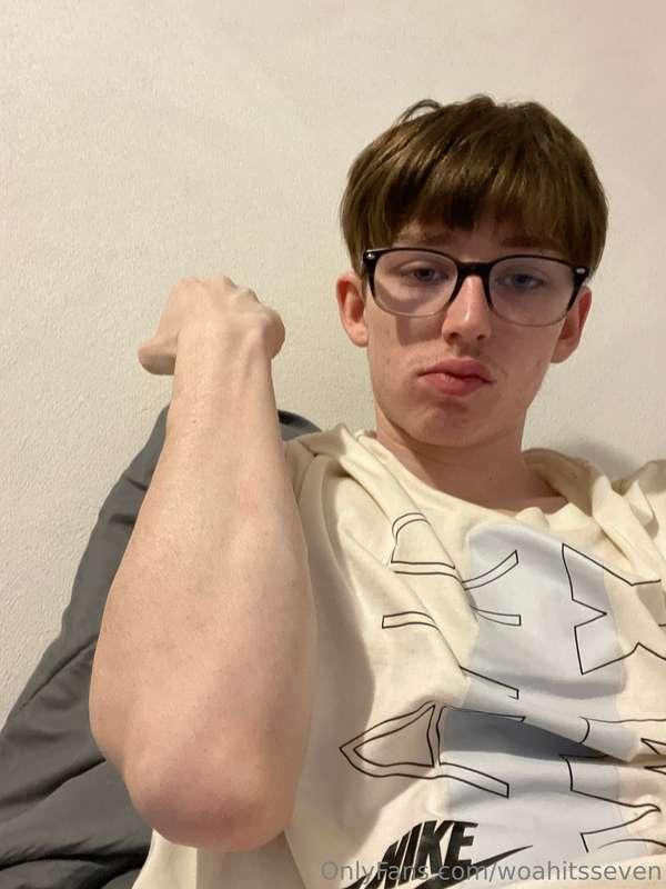 woahitsseven image #4