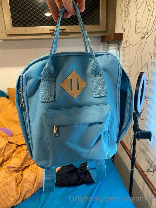 I bought this gym bag but I was thinking of adding the OF lo..