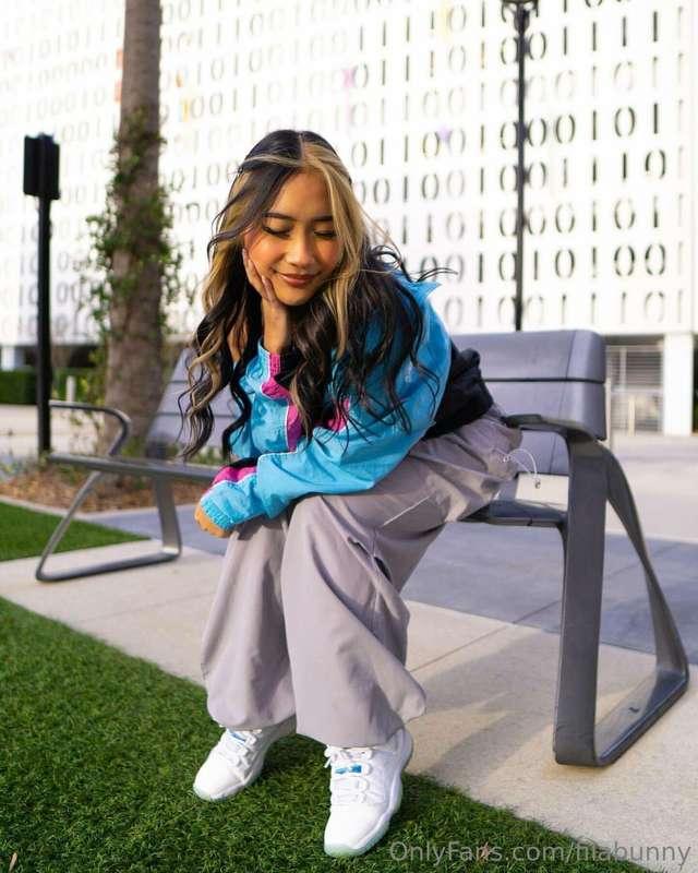 Cute shots from today's off. 💖 Wby? How's ur day baby?