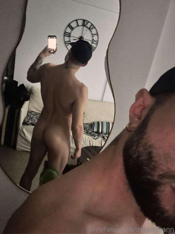 are they taking pictures in the mirror?