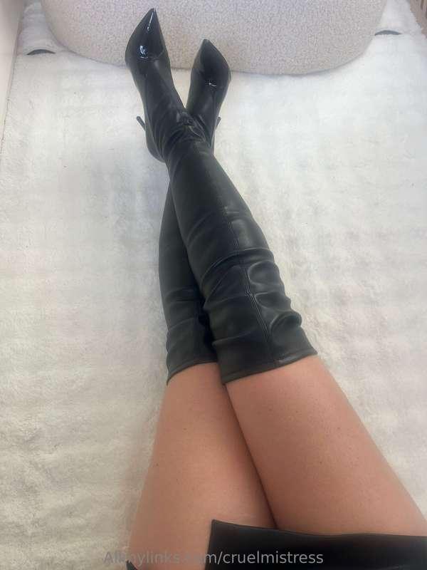 My boots just make you feel like humping them