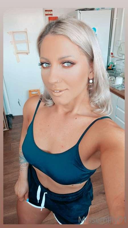 Photoshoot day 💪💪💪. Lots of content on my other page coming ..