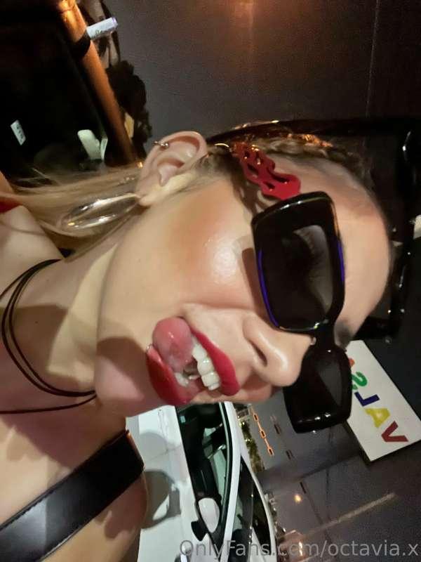 Rebel girl with a wild heart and endless energy! Ready to ta..