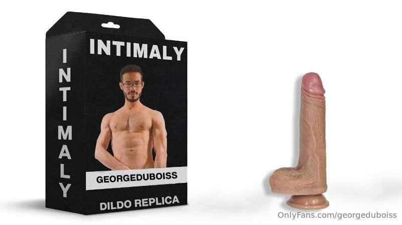 I present to you the my dildo replica, This is the deepest c..