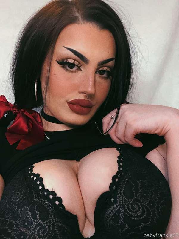 👹👹