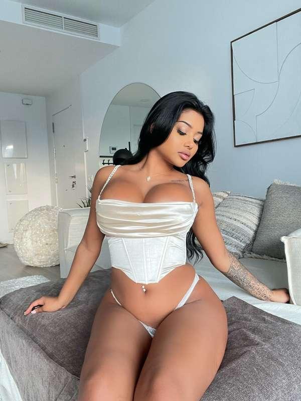 want me to strip for u??😜