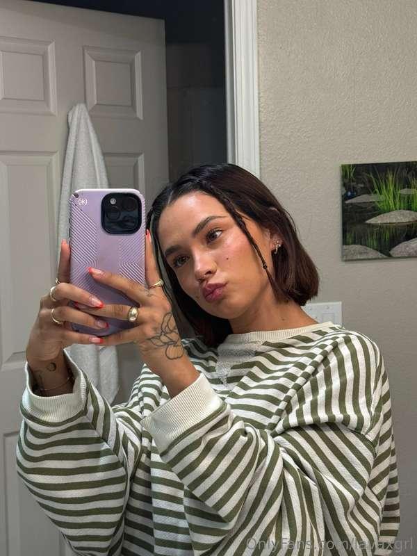Come say hi to me in my DM’s with a heart 