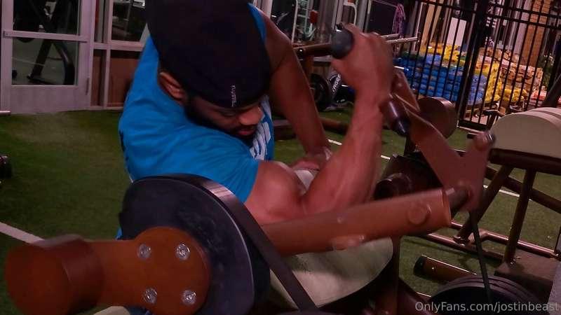 Work the 'ceps. Then appreciate the 'ceps!
