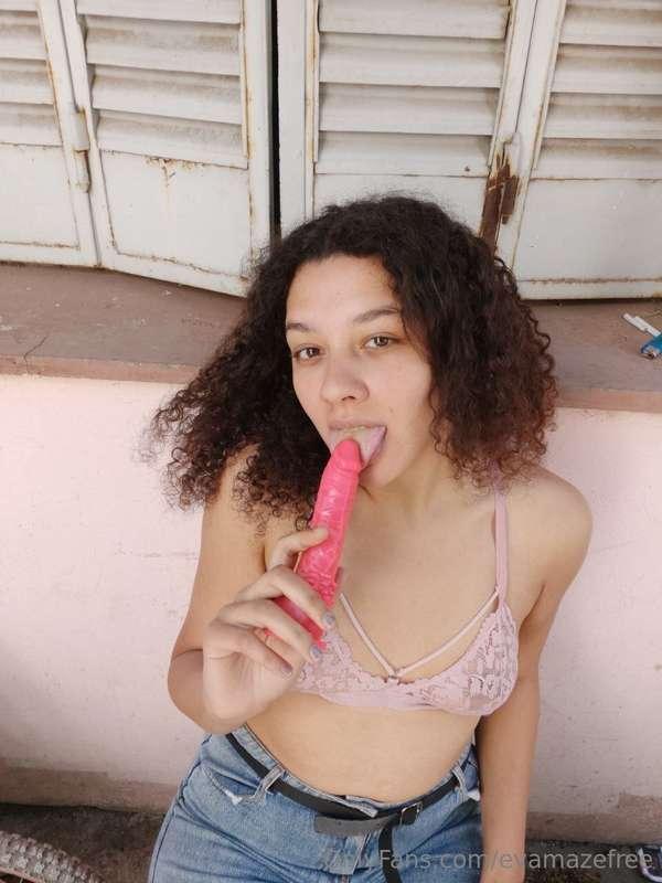 blowjob video 😋😋😋