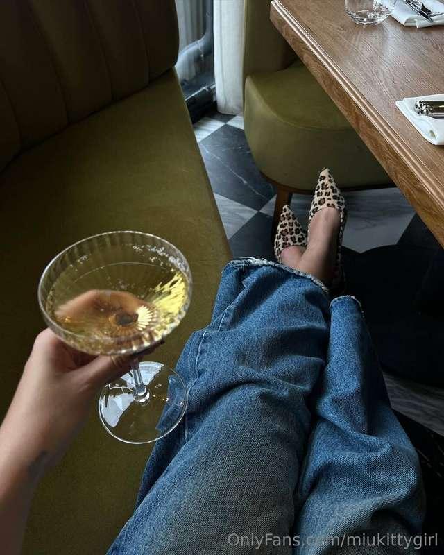 Which will you choose: wine or me? 🍓🫦