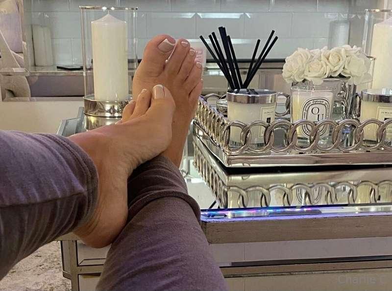 Hello foot Fridays 🦶🏽