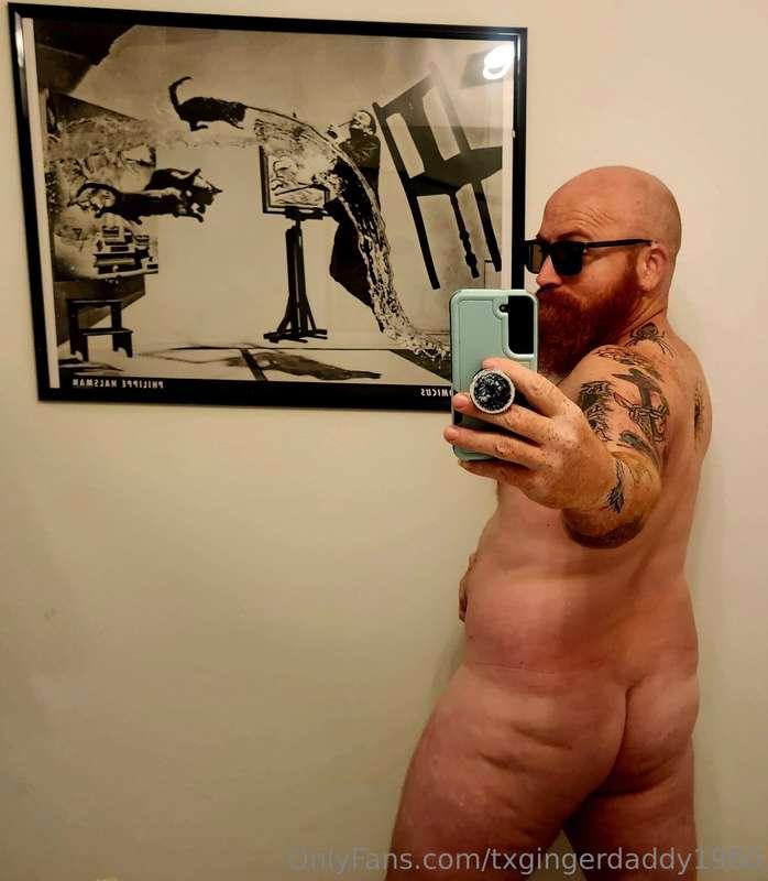 Ginger cakes with a Salvador Dali on the wall....