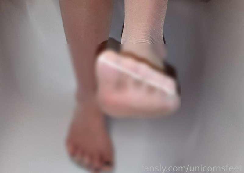 unicornsfeet image #1