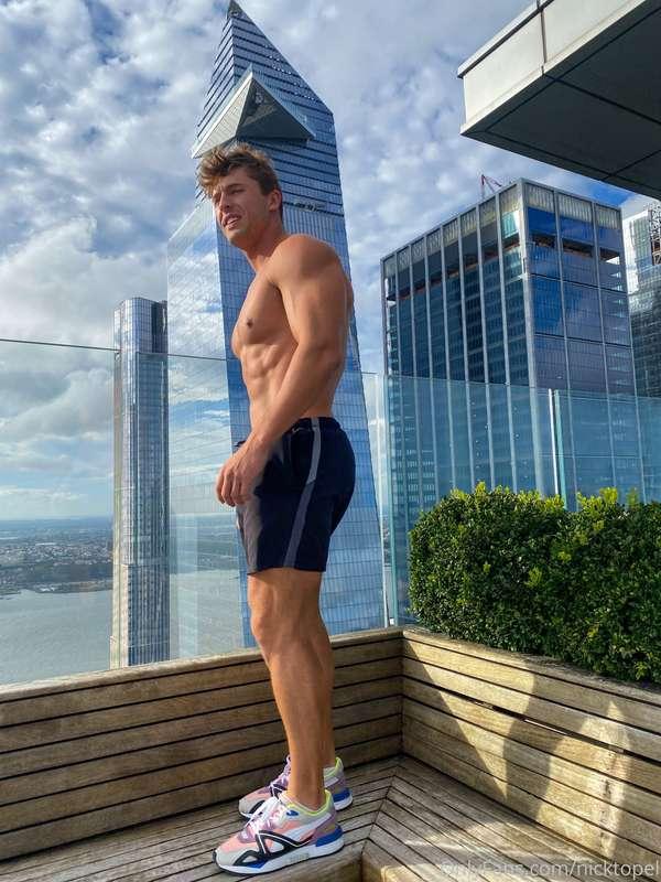Hello from New York 😈  Feeling so inspired here! Decided to ..