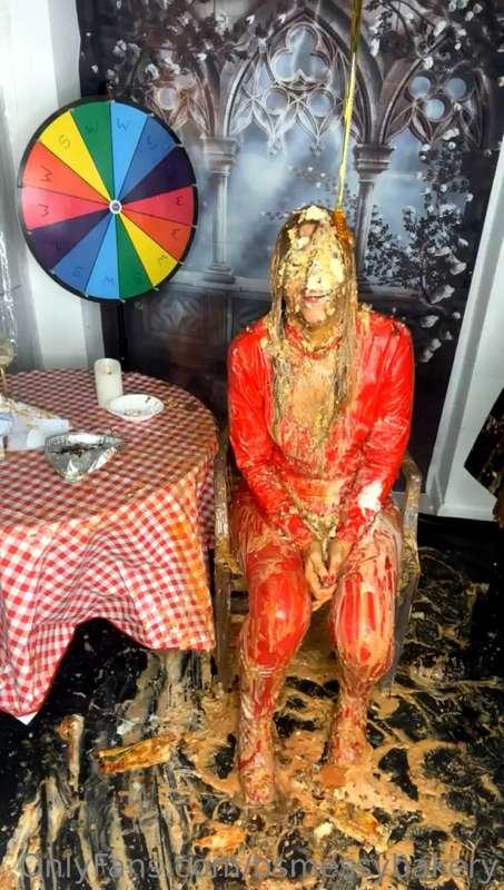 bsmessybakery image #0
