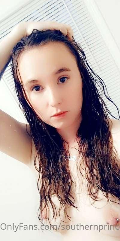More to cum from this. I have plenty to share. 🍑🤤