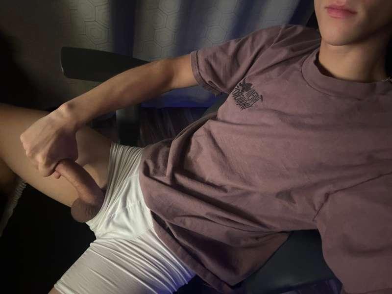 Hurry, I saved a seat for you🤎