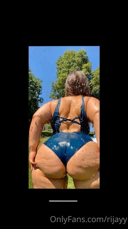 This ass is stupid Thicc! Anyways, all the options are super..