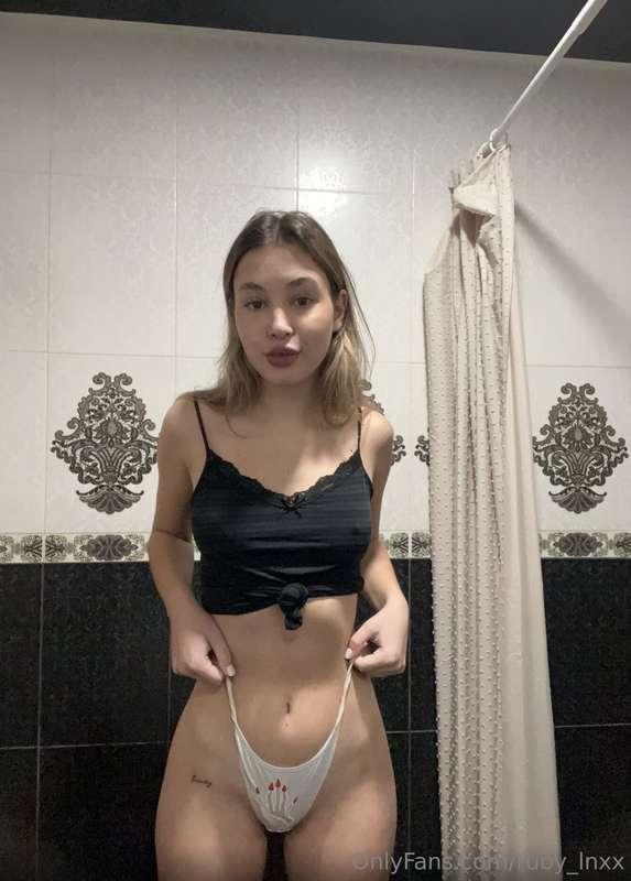 🔥𝗙𝗥𝗘𝗘 𝗢𝗡𝗟𝗬 𝗡𝗢𝗪🔥Just turned 18y.o. and started OF🔥@kaylaraine..