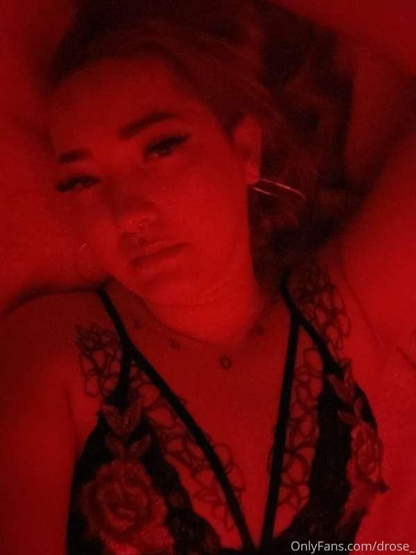 <3