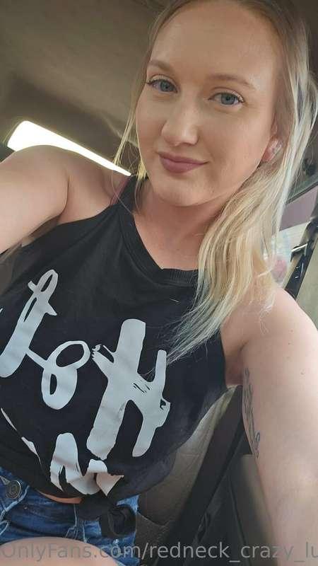 What’s everyone’s weekend plans? 🖤