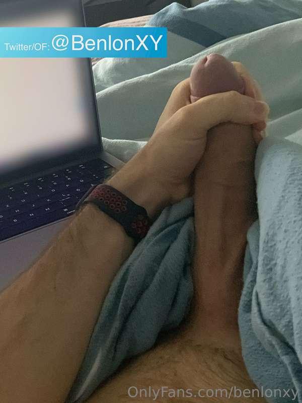 Good (horny) morning. Wanna join me? But just so you know: T..
