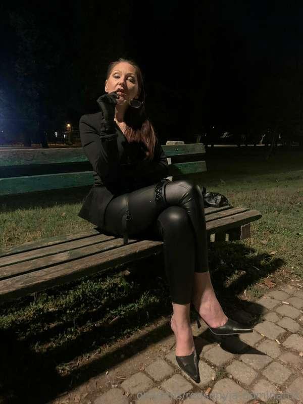 redsonyja-dominatrix image #2