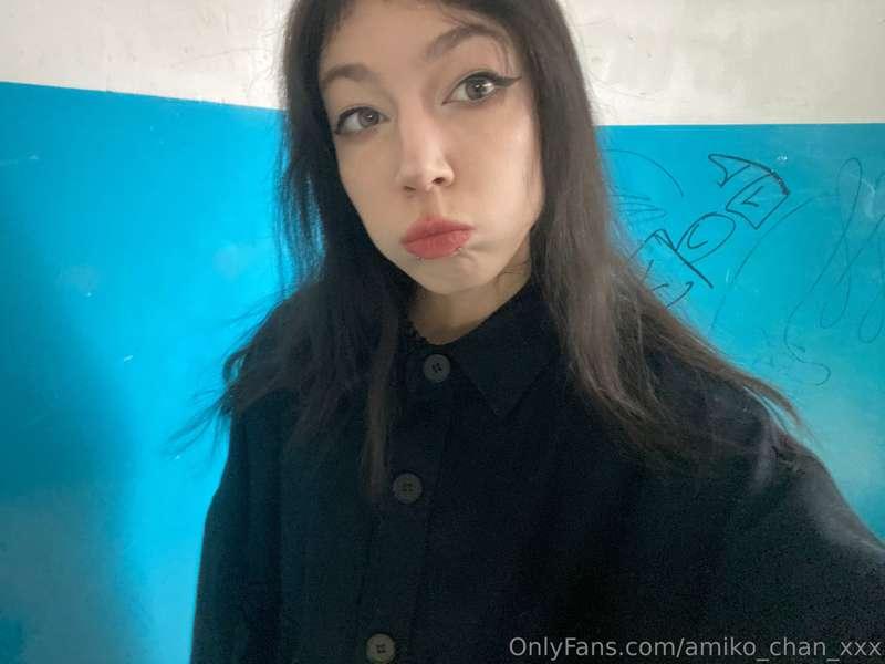 Taking a photo in the basement is probably not in fashion an..