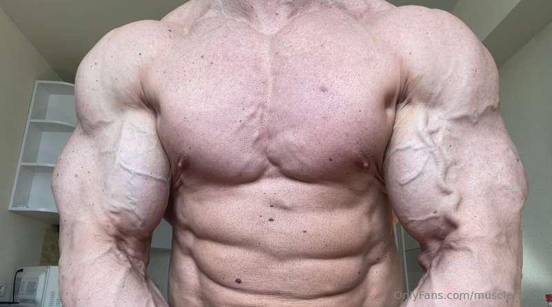 One more amazing flexing show 🔥🤩Some of the best shapes of m..