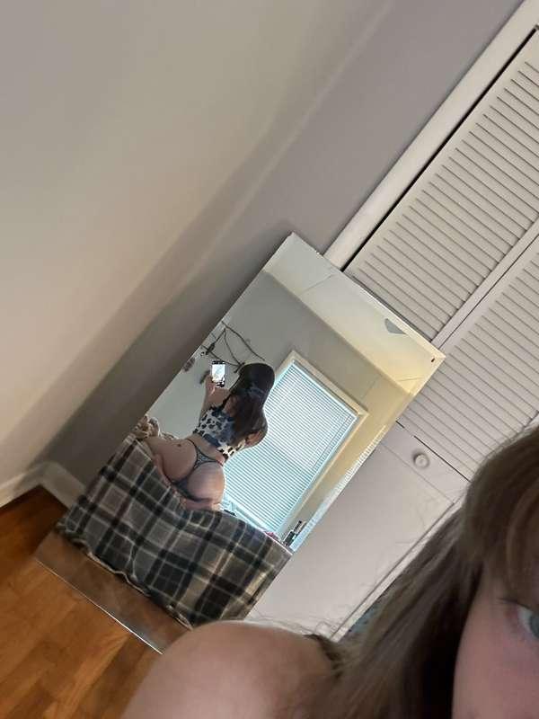 spank me please i’m begging i’ve been a naughty girl 🥹