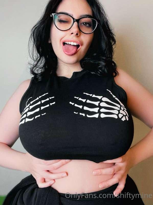 👅😛