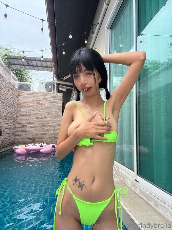 refresh yourself with my body 💦