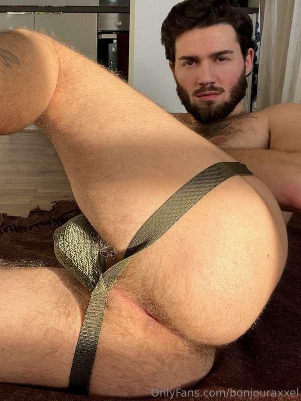 How about some hairy mancunt for breakfast? 😋