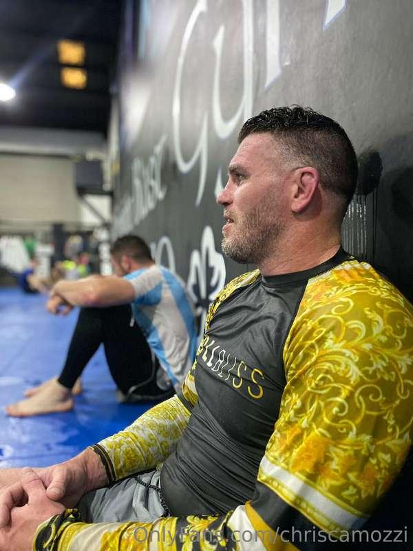 Training at the famous SBG Ireland while in Dublin 🇮🇪. What ..