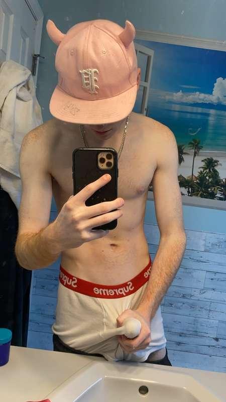 who's awake right now? 😈