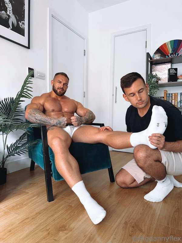 Did you see my foot fetish with him? 😈
