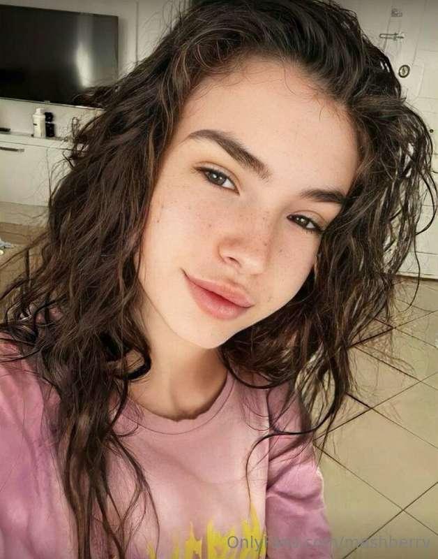 I'm all burning🥵🔞, I only miss you. @kim_moor
Do you want to..