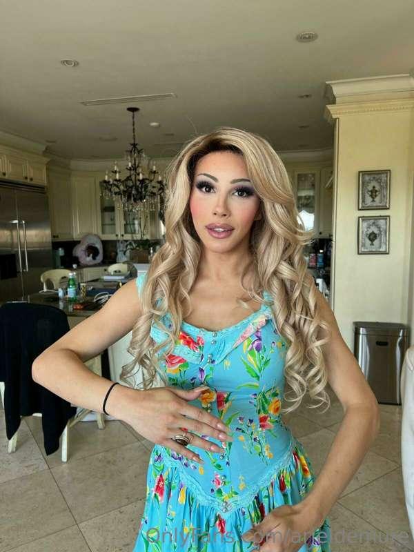 **episode 1 of barbies dream house in your dms now!**