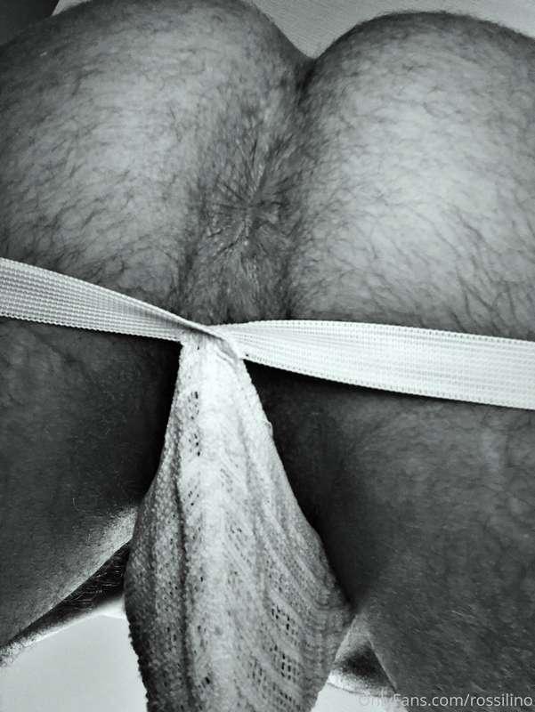 Fresh after the gym, stinking jock