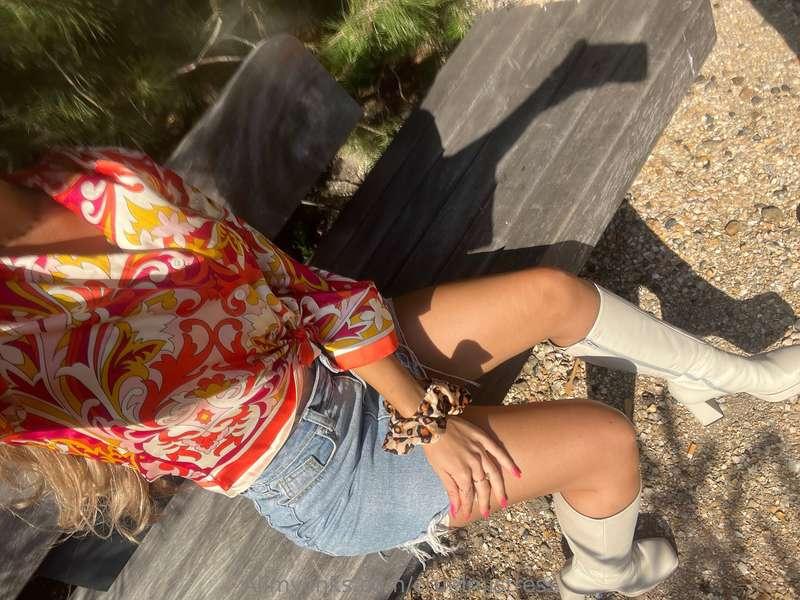 grab Me coffee and kiss the ground💋