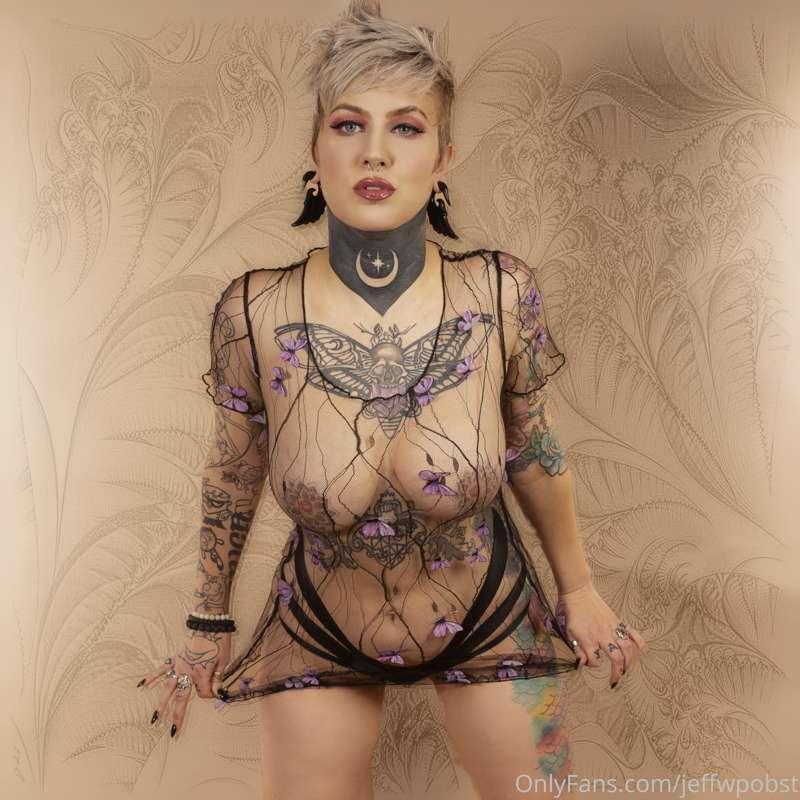 Watch @khaotic_kitty take it to the next level at @jeffpobst..