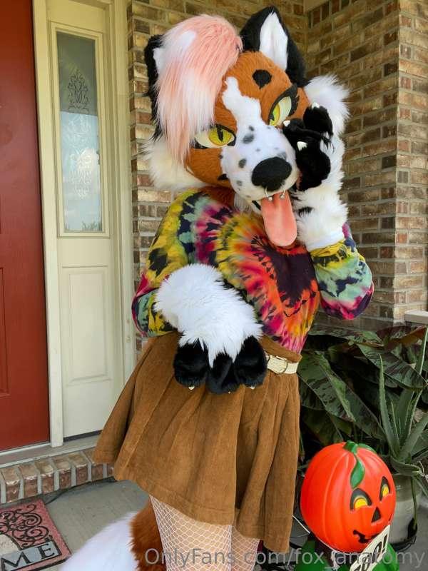 Let’s drink hot cider and kiss :3